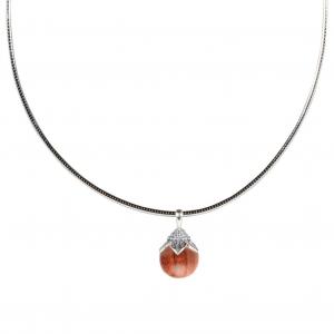 Stříbrný náhrdelník se santalovou perlou